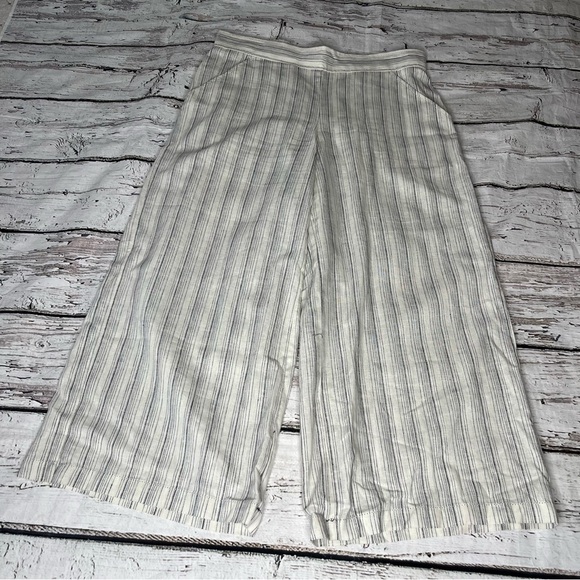 Max Studio Pants - Max Studio High Waisted Striped Cropped Linen Pants Size L